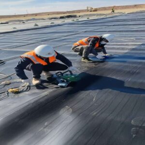 Геомембраны из полиэтилена высокой плотности защищают грунтовые воды