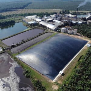 Instalación del revestimiento del digestor de biogás agrícola